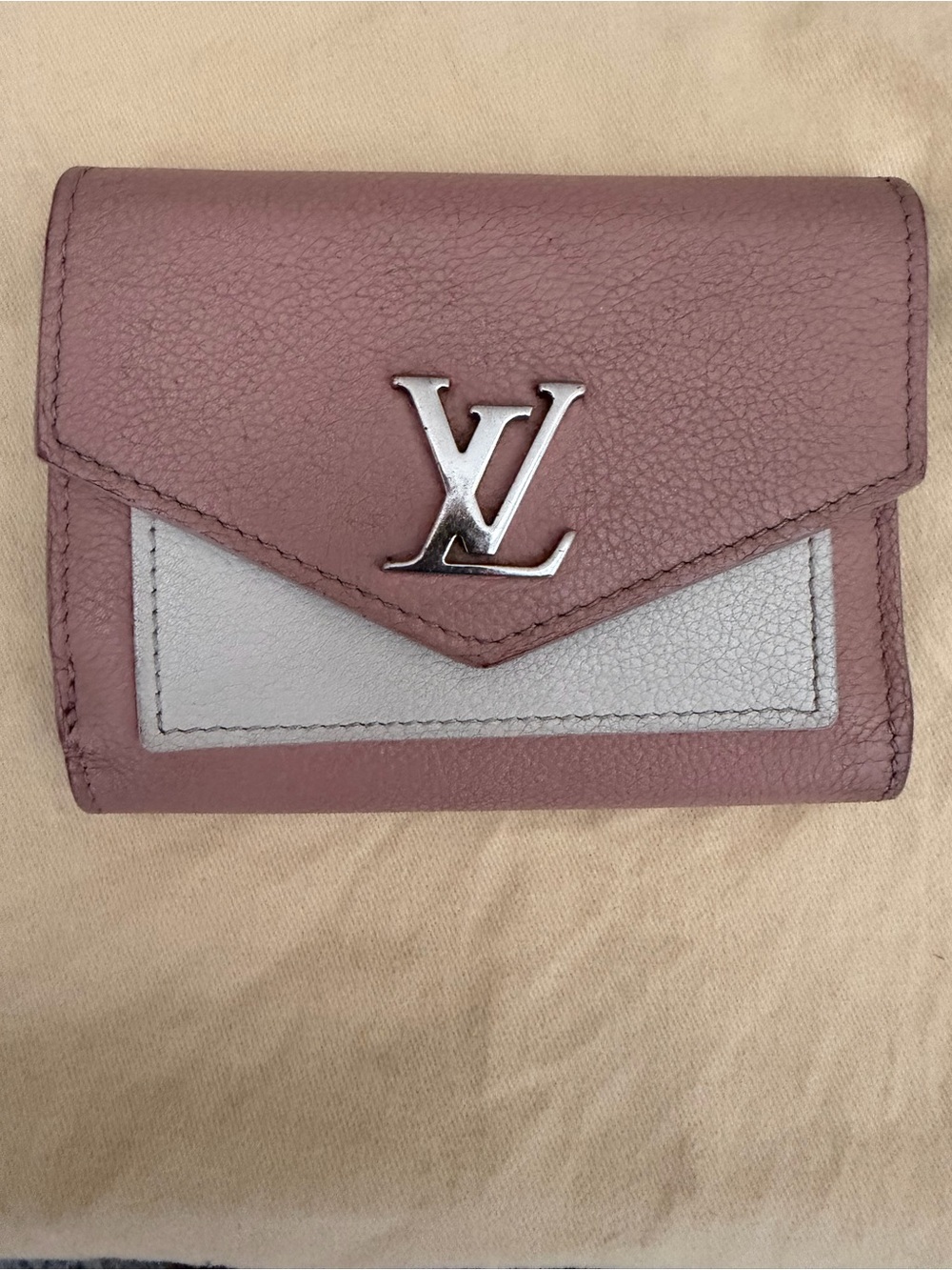 Authentic Louis Vuitton Mylockme Pink Leather Compact Wallet